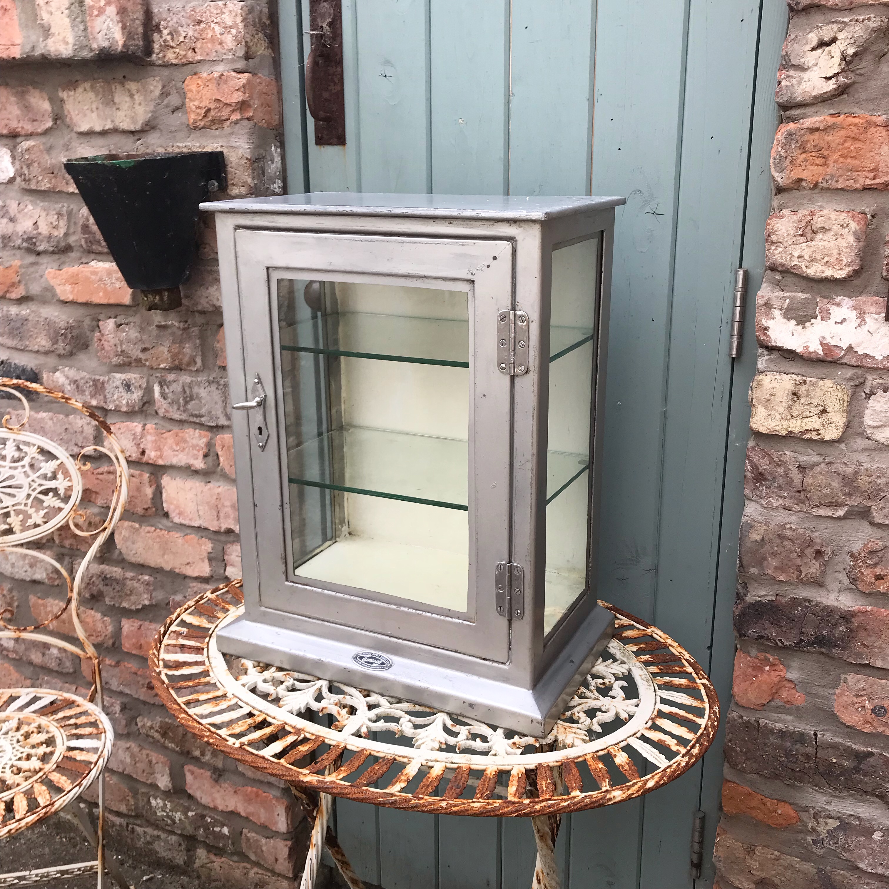 54368859-FC28-4C4A-BAF2-870817E65963