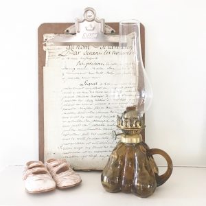 Unusual pear shaped vintage oil lamp
