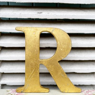 Wonderful gold reclaimed pub letter R (20cm)