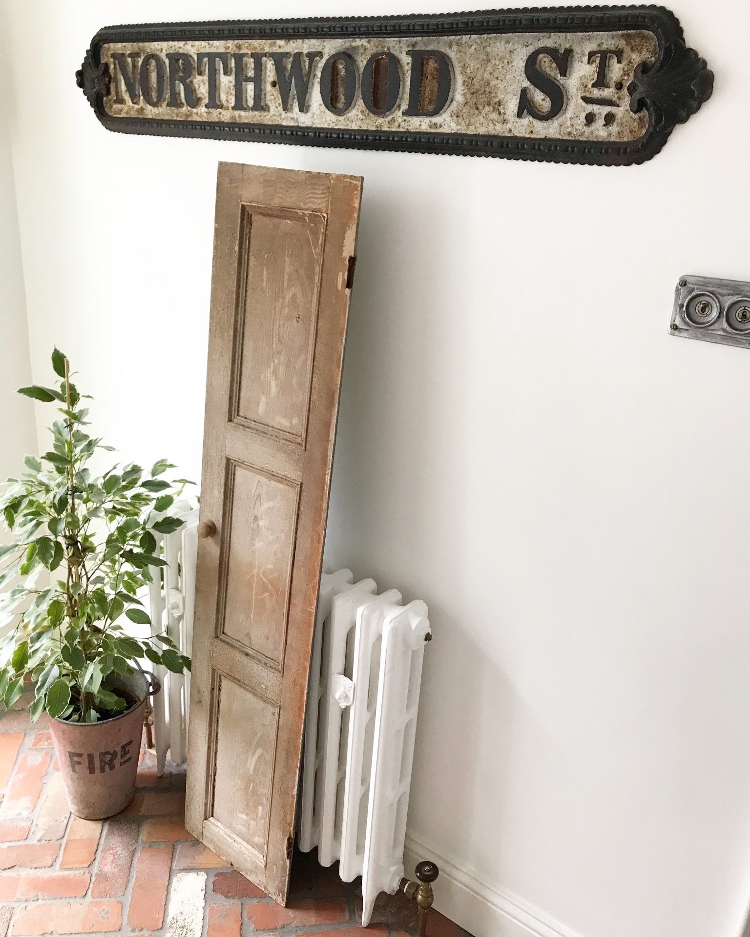 Amazing antique distressed wooden shutter (#1) Amazing antique distressed wooden shutter (#1)