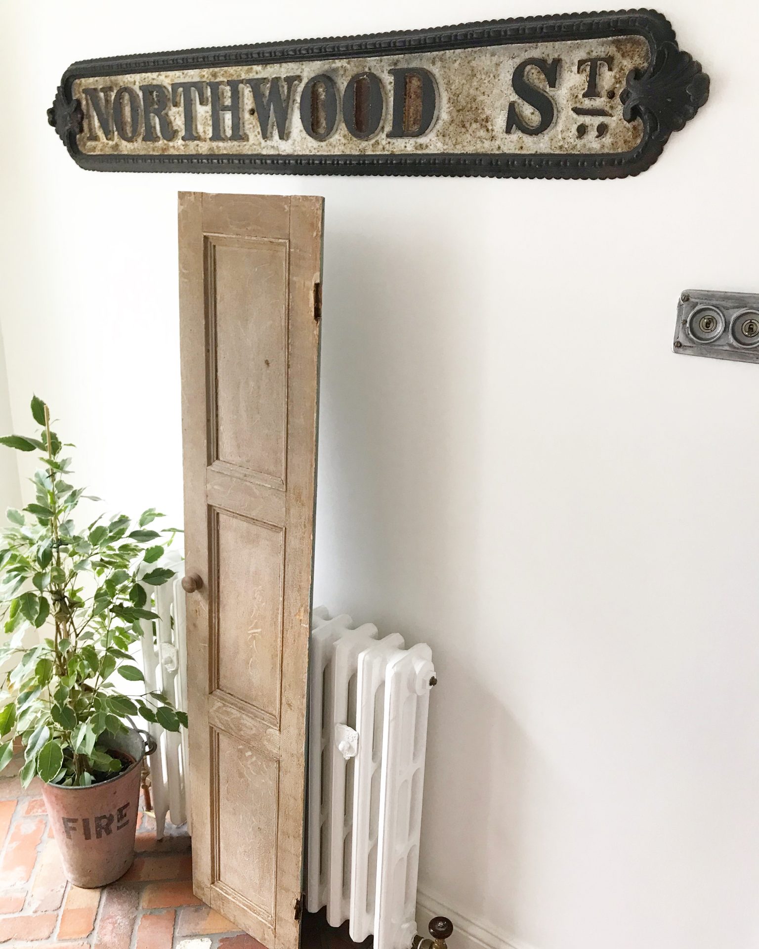 Amazing antique distressed wooden shutter (#2) Amazing antique distressed wooden shutter (#2)