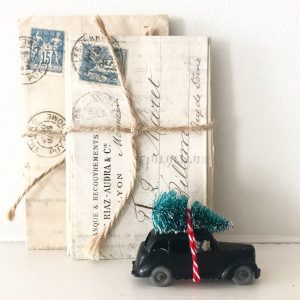 Beautiful diecast black cab with bottle brush tree