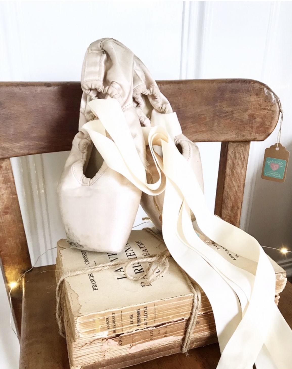 Lovely pair of vintage french ballet pointes Lovely pair of vintage french ballet pointes